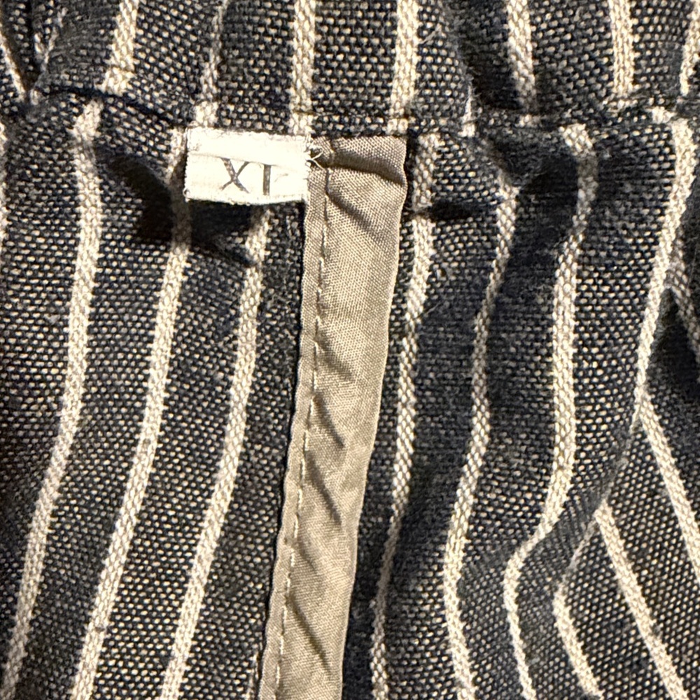 Artsy Patch Pocket Casual Linen Ankle Pants - Picture 4 of 5